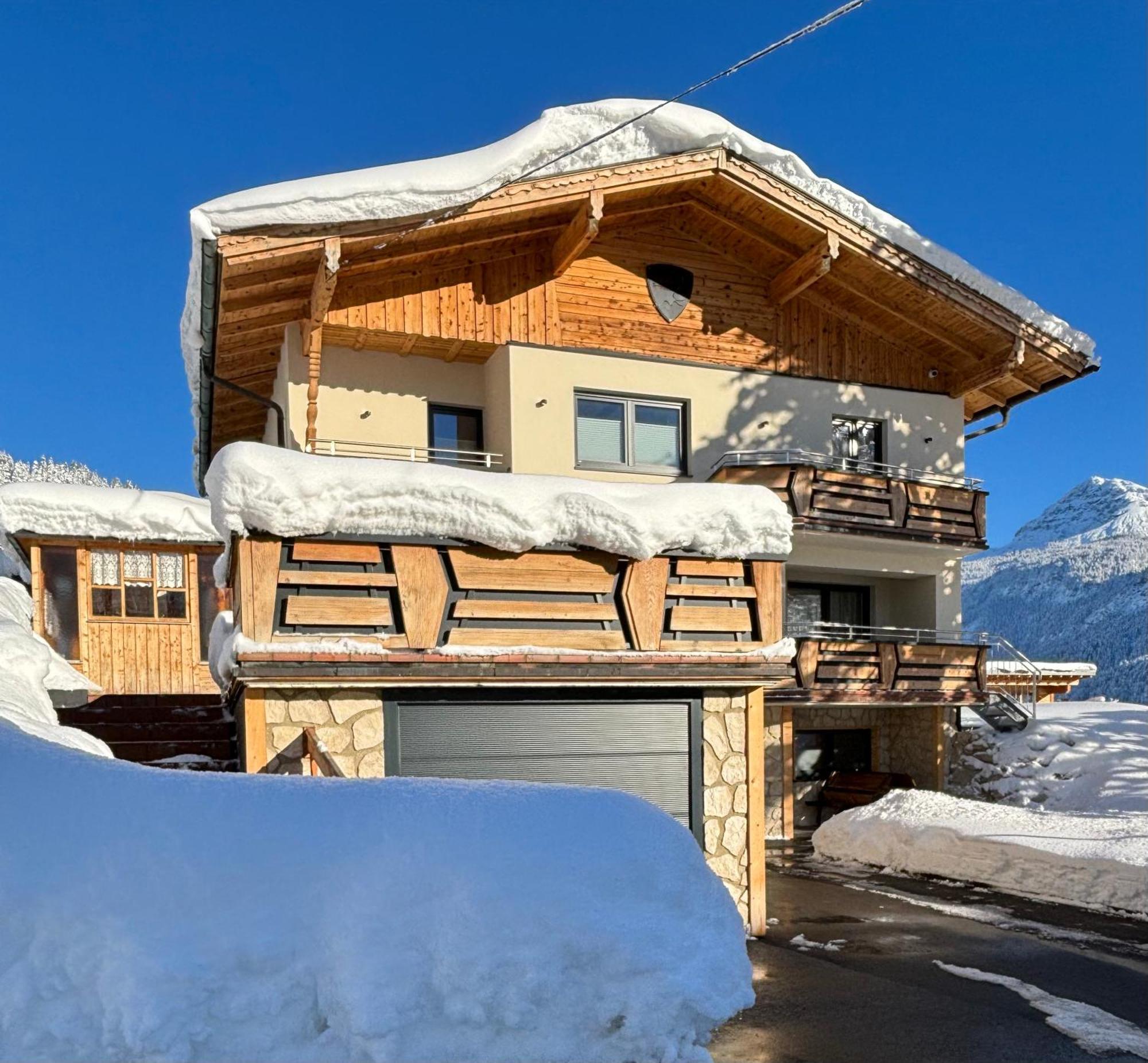 Ferienwohnungen Lodge-B Weissenbach am Lech Luaran gambar